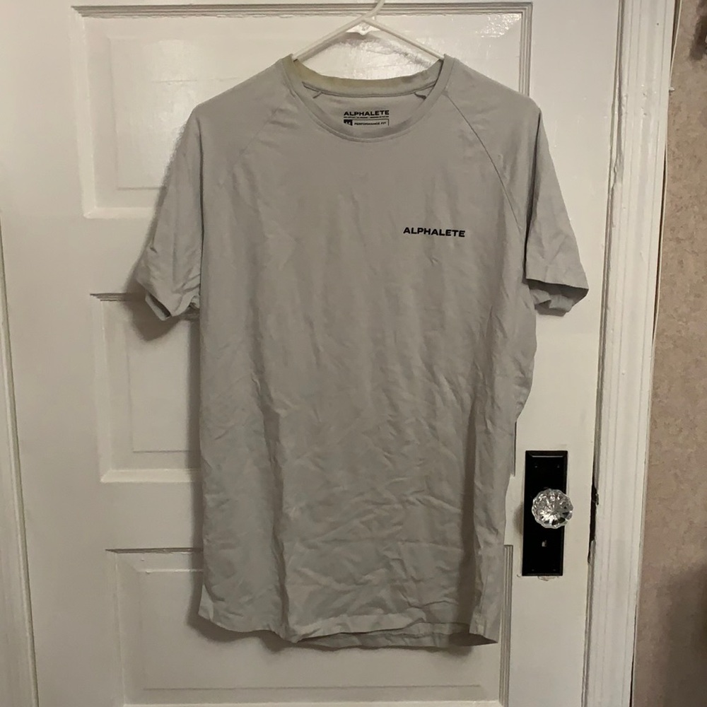 Alphalete shirt